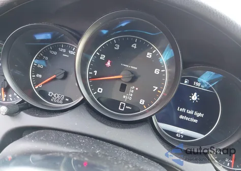 2016 Porsche Cayenne z USA, uszkodzony, nr VIN WP1AA2A23GKA09012